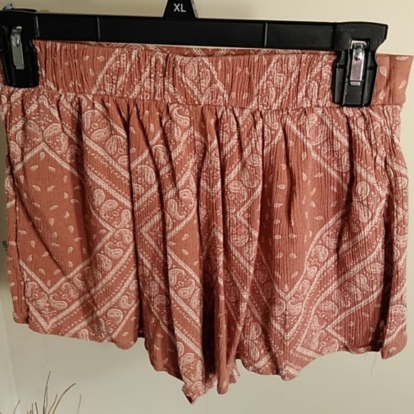 3 for $20 Women's Charlotte Russe Shorts - Picture 4 of 4